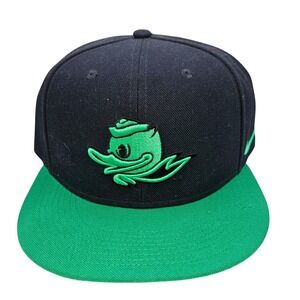 Nike True Oregon Ducks Snapback Hat Black Green Dri-FIT Flat Bill Mens OSFM
